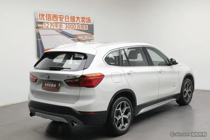 BMW X1 — фото 4