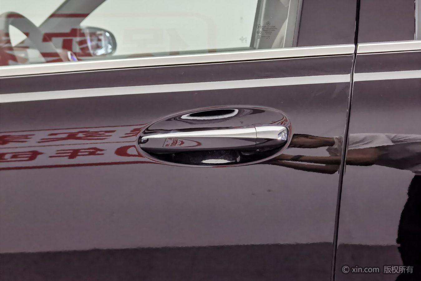 Mercedes-Benz GLB 2024 GLB 220