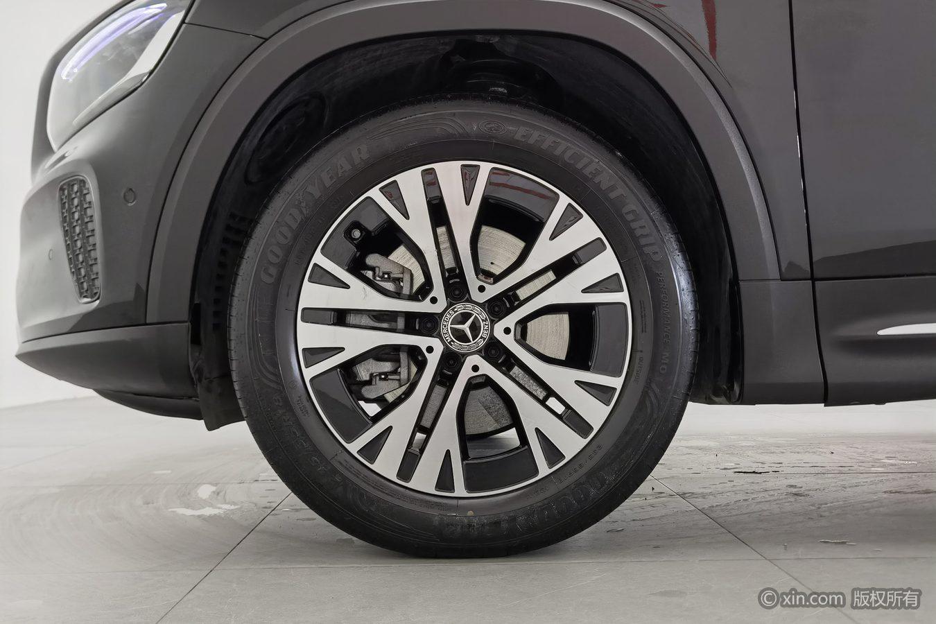 Mercedes-Benz GLB 2024 GLB 220