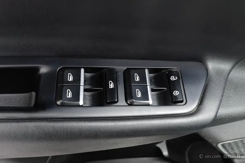 Geely Emgrand GS Sport 1.8 L AT — фото 16