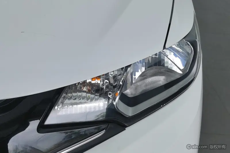 Honda Fit — фото 5