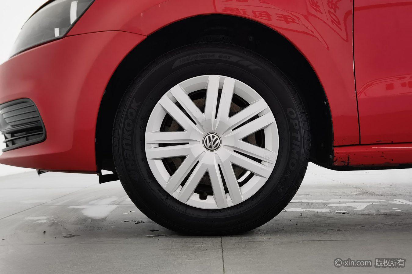 Volkswagen Polo 2016 1.4L MT