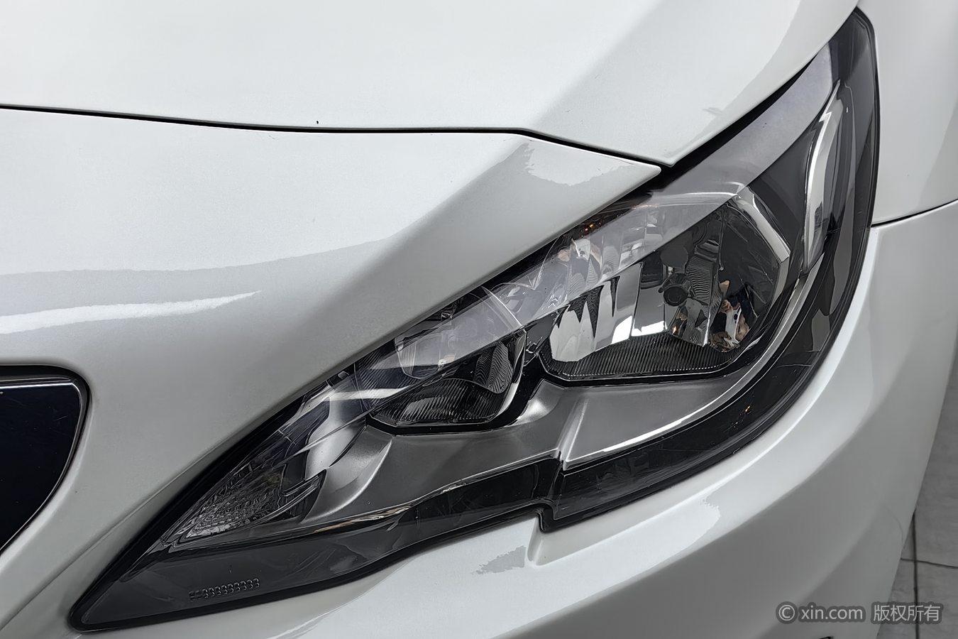 Peugeot 408 2016 1.6T AT Luxury
