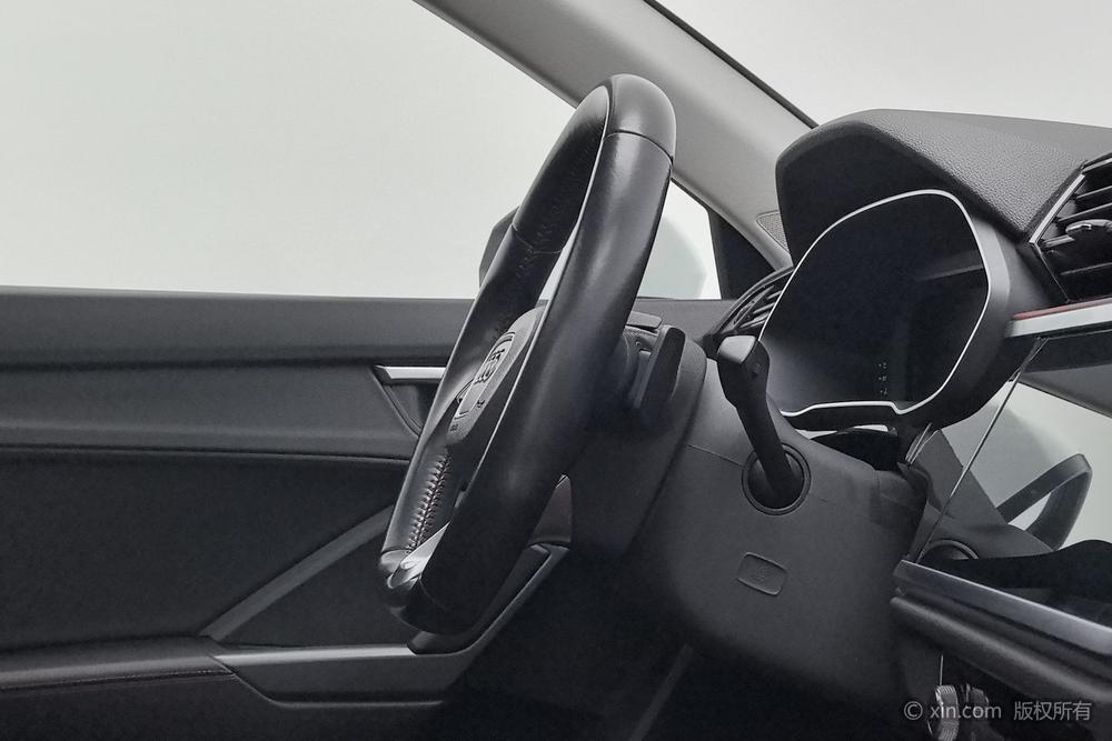 Audi Q3, фото 11