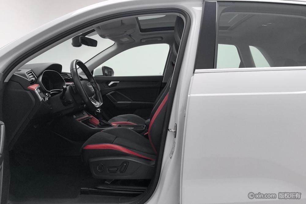 Audi Q3, фото 17