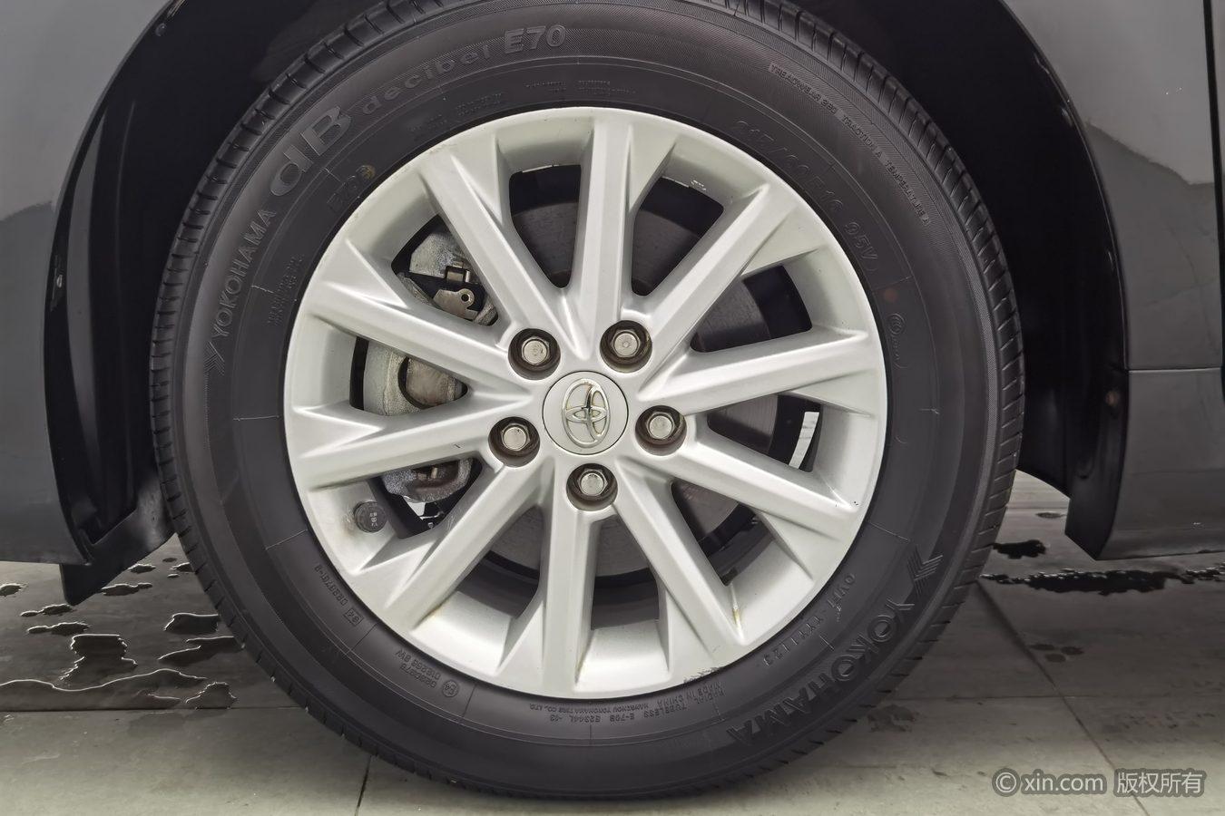 Toyota Camry 2016 2.0G Lead