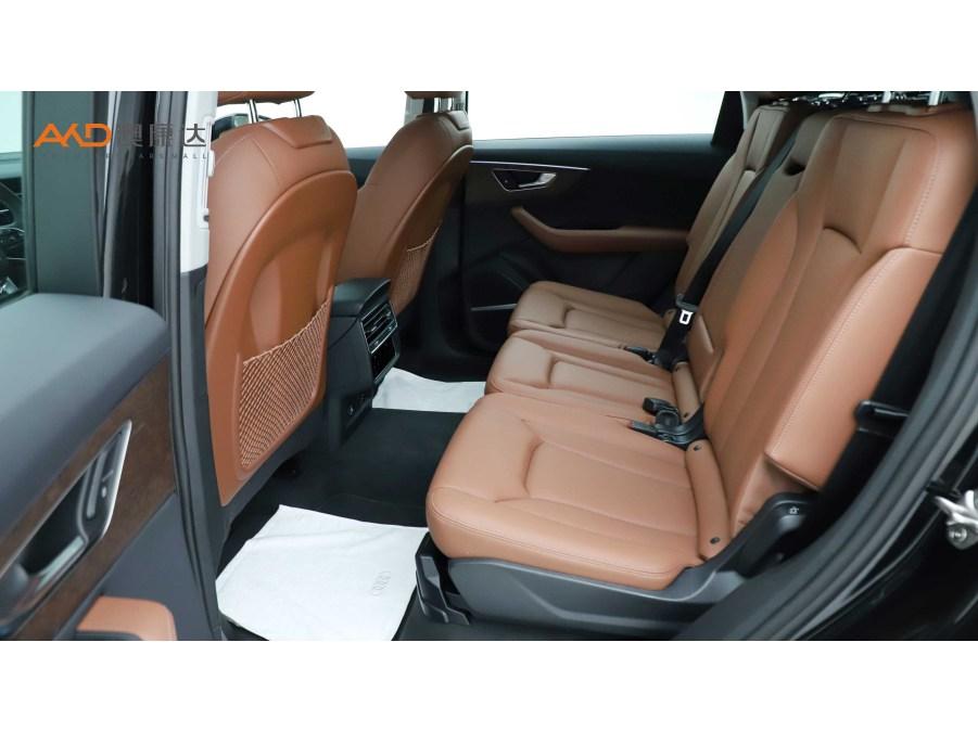 Audi Q7 2025 55 TFSI quattro S line