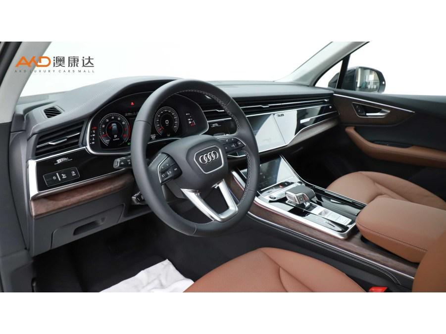 Audi Q7 2025 55 TFSI quattro S line