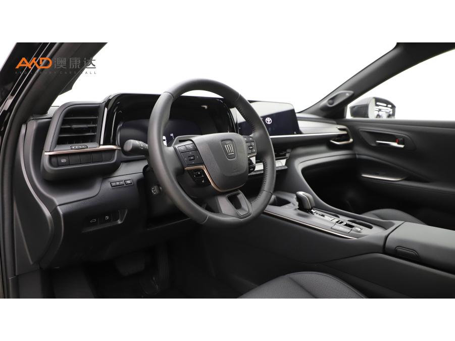 Toyota Crown SportCross SportCross 2023 2.5L HEV Luxury