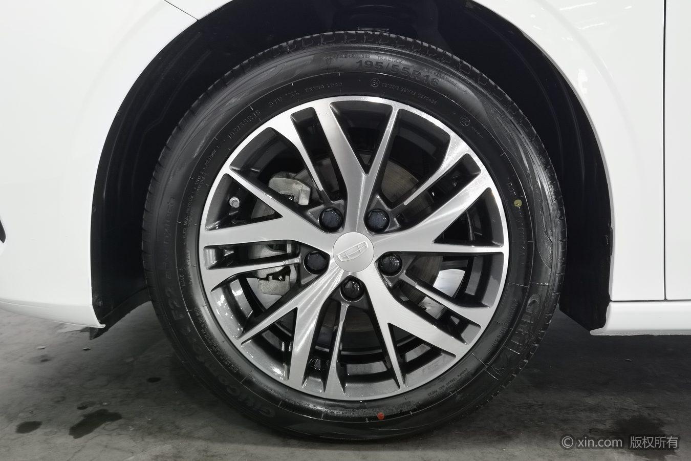 Geely Emgrand 2025 4 1.5L CVT