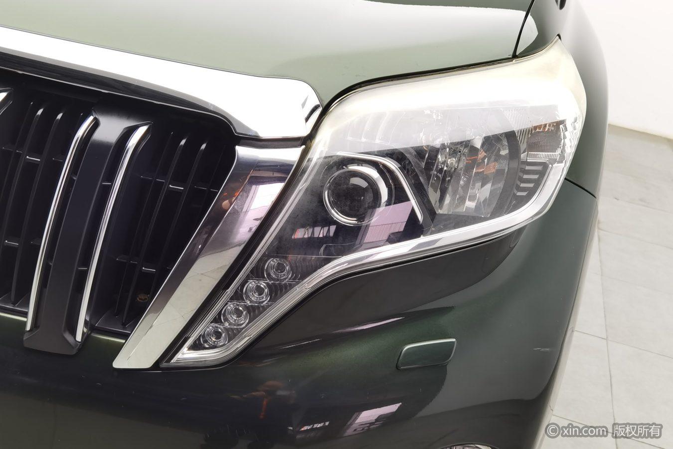 Toyota Land Cruiser Prado 2016 2.7L AT Luxury