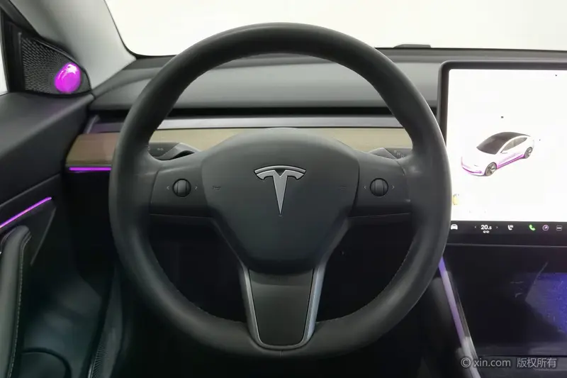 Tesla Model 3 RWD — фото 8