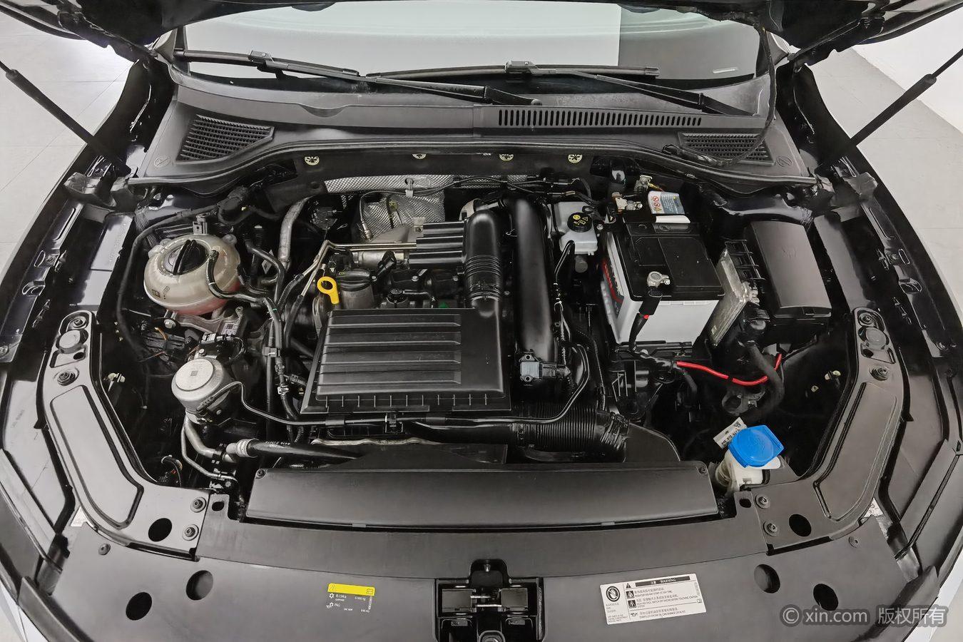 Volkswagen Passat 2019 280TSI VI