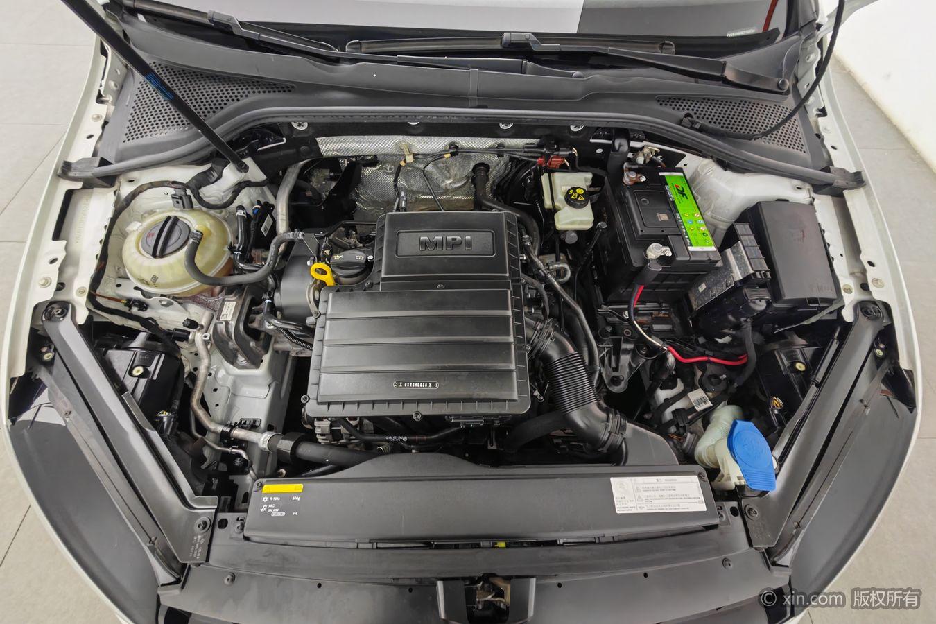 Volkswagen Golf 2015 1.6L AT Comfort