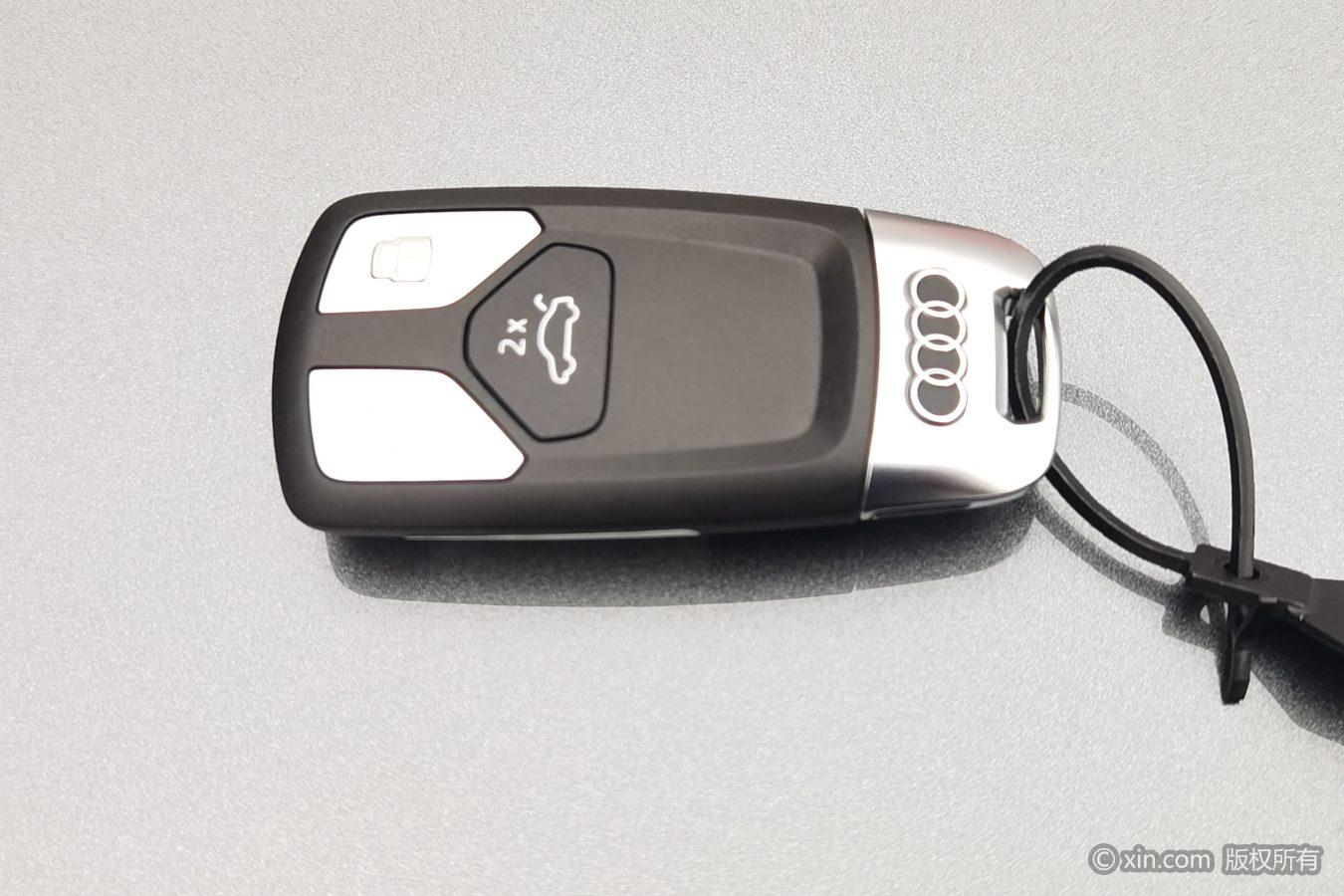 Audi A4L 2022 40 TFSI Luxury