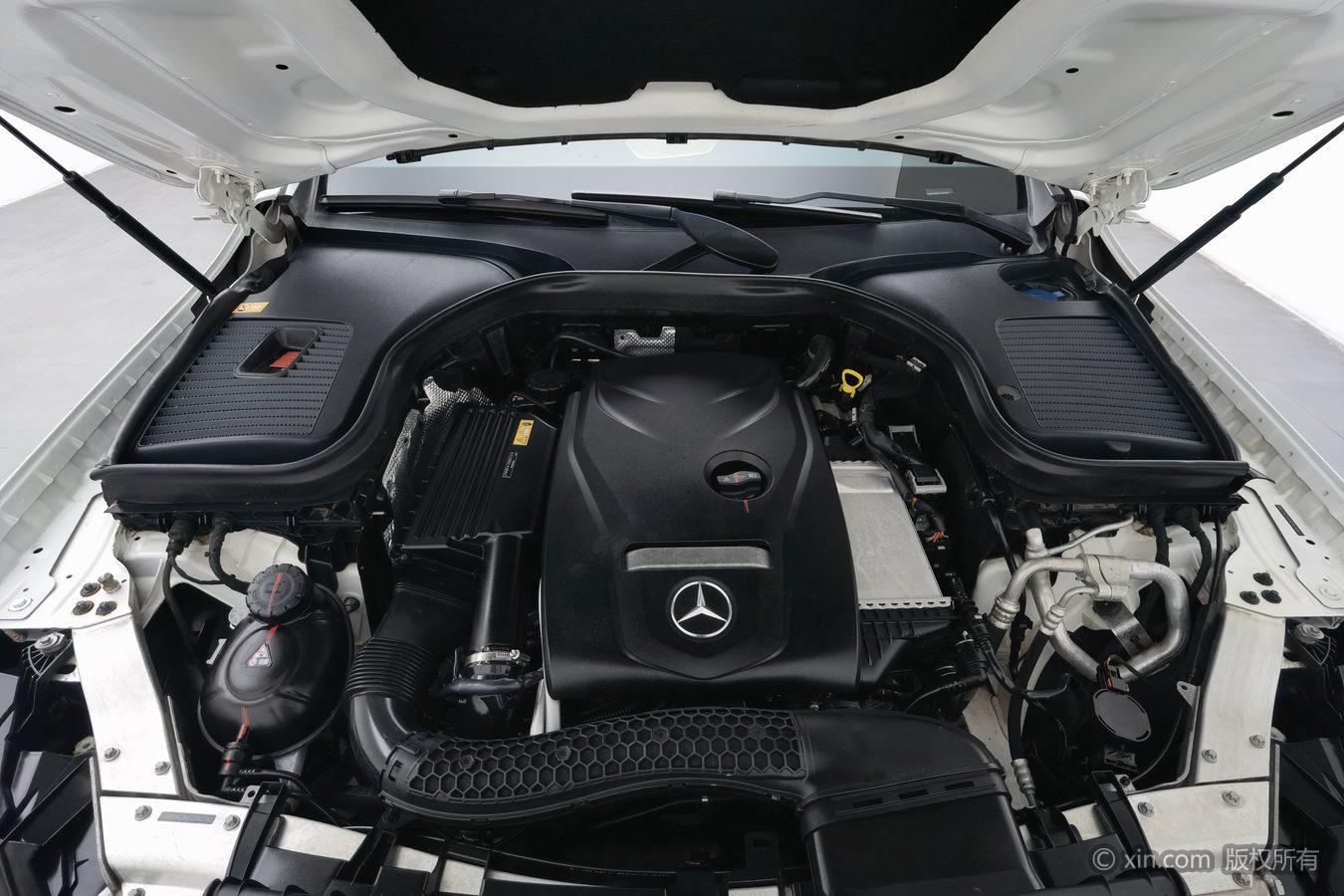 Mercedes-Benz GLC 2016 GLC 260 4MATIC Luxury