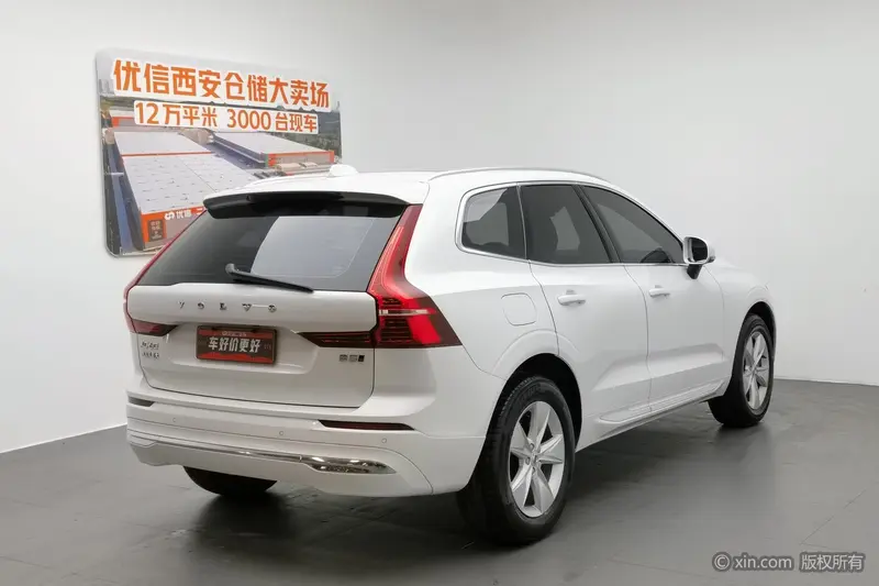 Volvo XC60 — фото 4