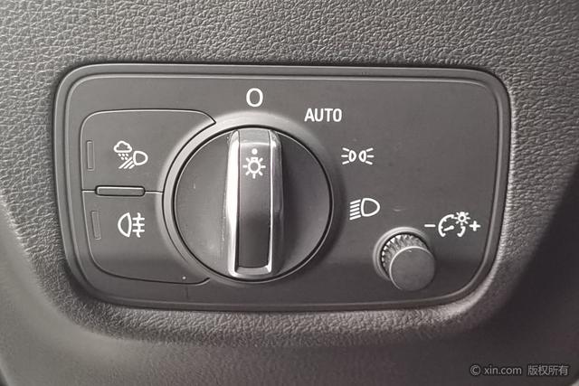 Audi Q2L 2022 35 TFSI — фото 16