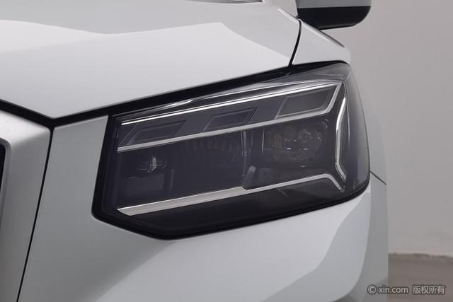 Audi Q2L 2022 35 TFSI — фото 6