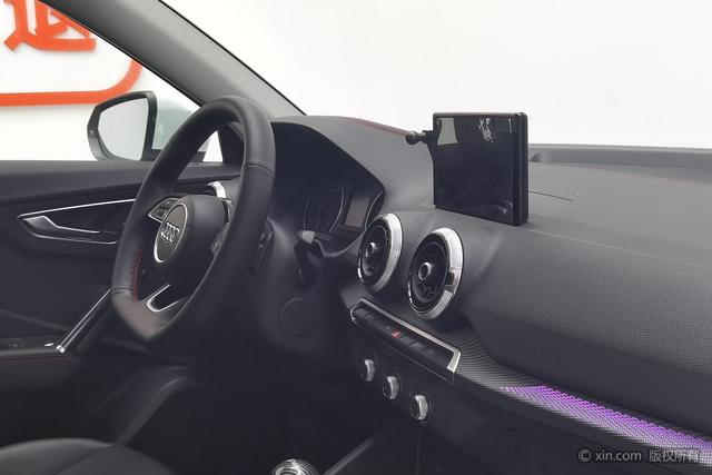 Audi Q2L 2022 35 TFSI — фото 17
