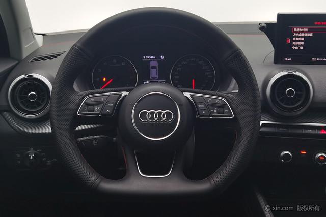 Audi Q2L 2022 35 TFSI — фото 14
