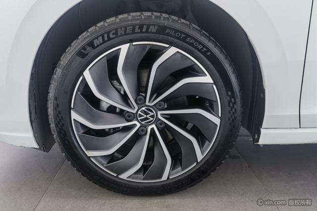 Volkswagen Golf id 4320822 из Китая 14