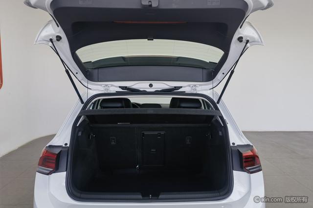 Volkswagen Golf id 4320822 из Китая 21