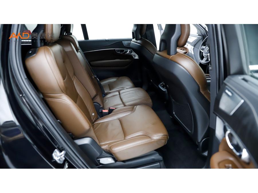Volvo XC90 2022 B6 Luxury 7 мест
