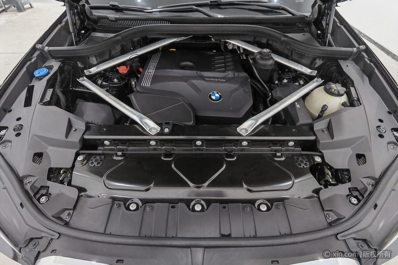 BMW X5 2022 xDrive 30Li M Sport