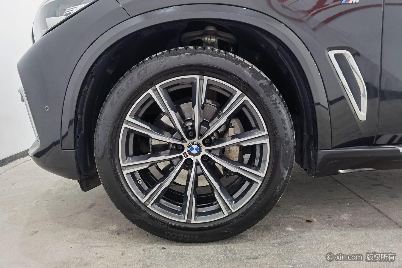 BMW X5 2022 xDrive 30Li M Sport