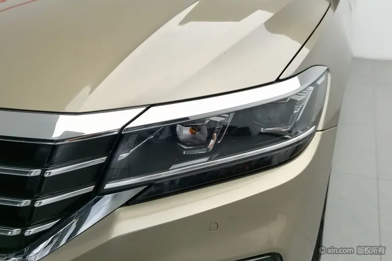 Volkswagen Passat — фото 5