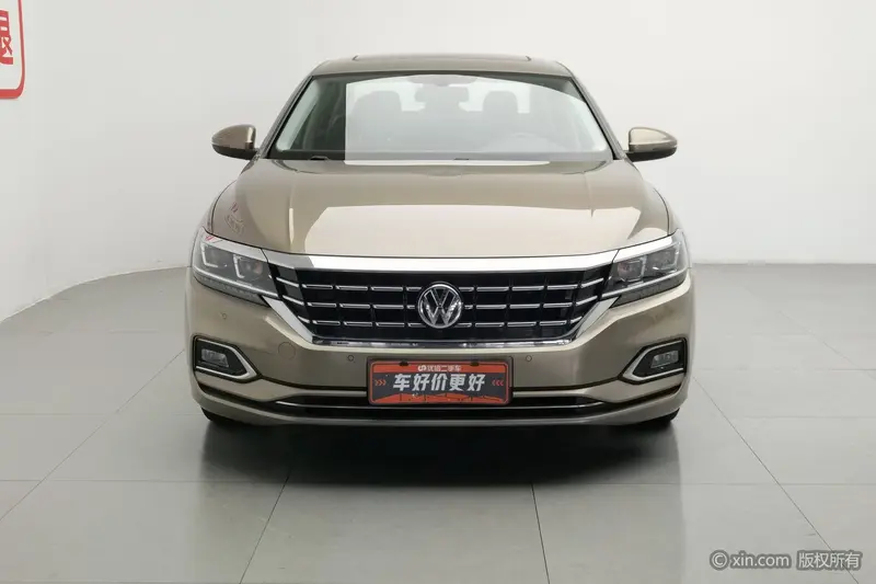 Volkswagen Passat — фото 2