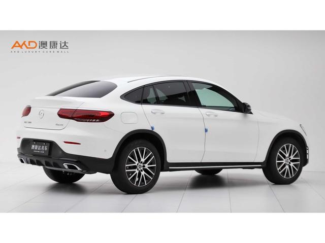 Mercedes-Benz GLC 2021 GLC 300 4 MATIC SUV — фото 4