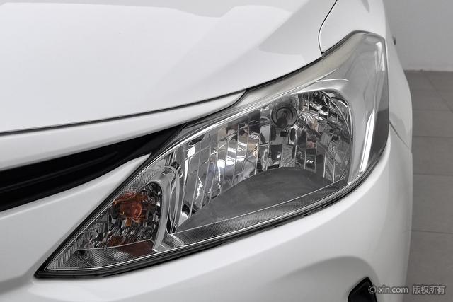 Toyota Vios 2019 1.5 L MT — фото 7