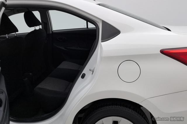 Toyota Vios 2019 1.5 L MT — фото 19