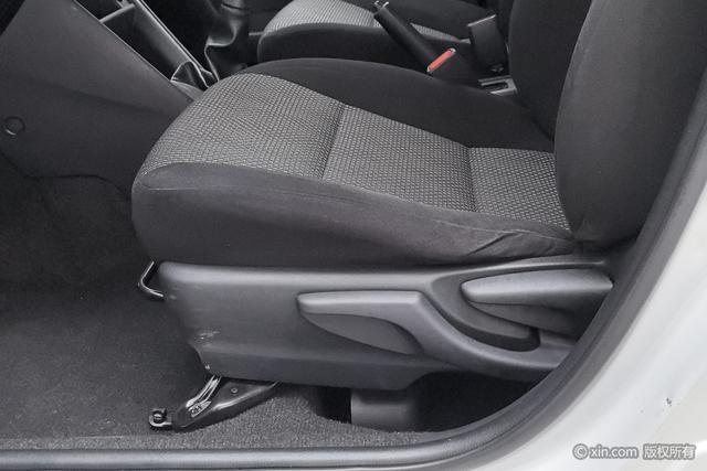 Toyota Vios 2019 1.5 L MT — фото 12