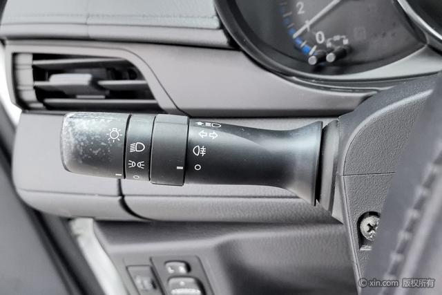 Toyota Vios 2019 1.5 L MT — фото 16