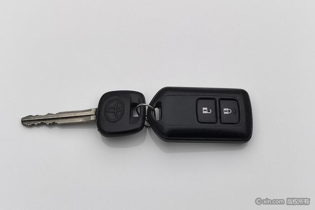 Toyota Vios 2019 1.5 L MT — фото 6