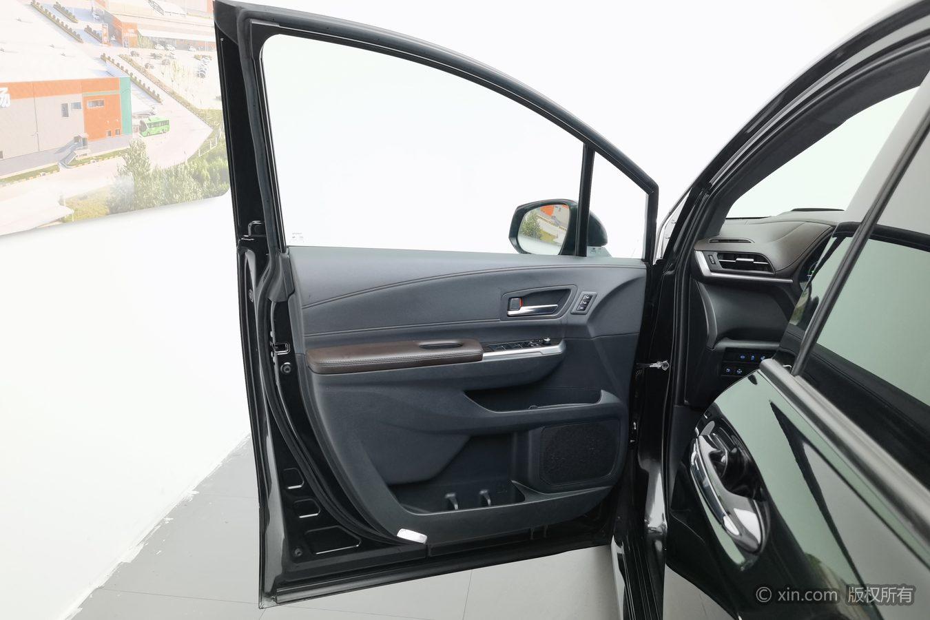 Toyota Saina 2021 Черный из Китая, фото 3