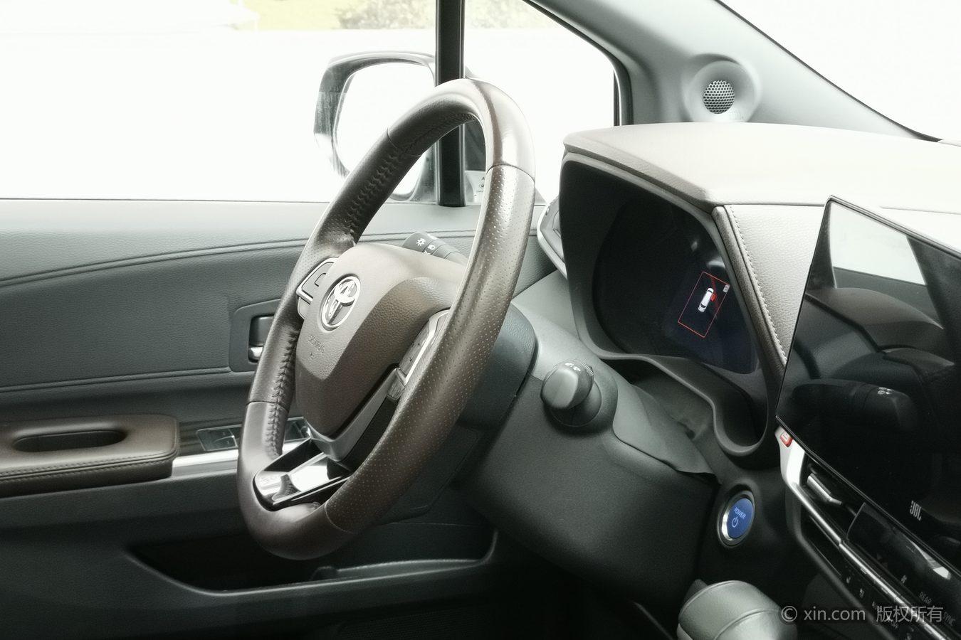 Toyota Saina id 4437743 из Китая 11