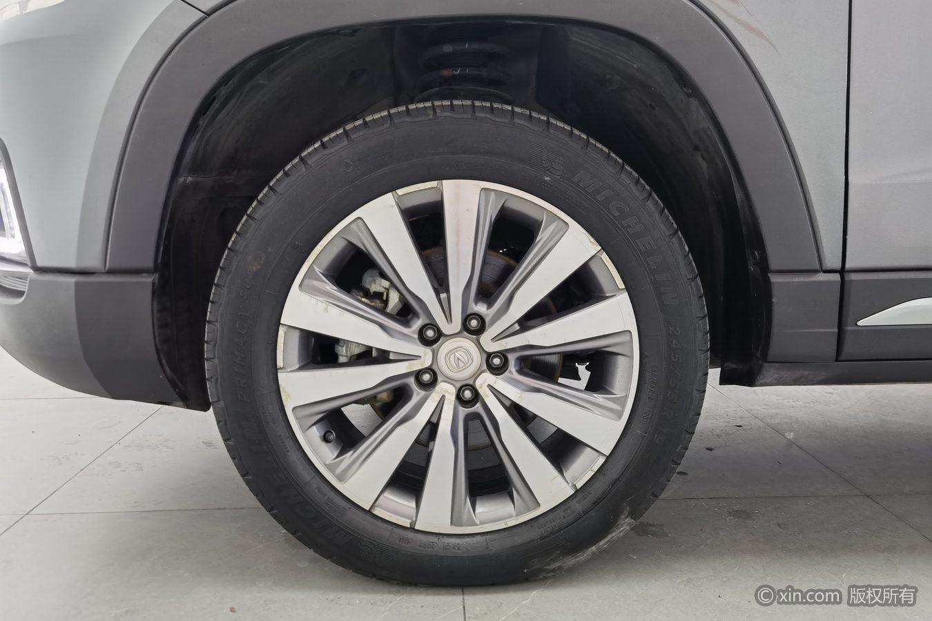 Changan CS95 2017 2.0T