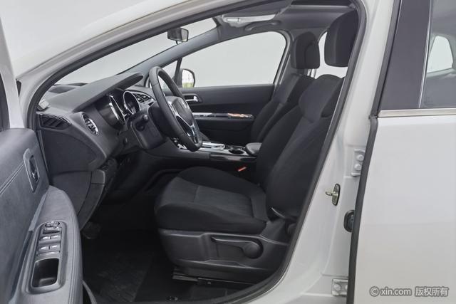 Peugeot 3008 2015 2.0 L AT — фото 17