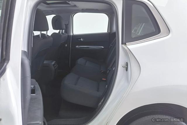 Peugeot 3008 2015 2.0 L AT — фото 20