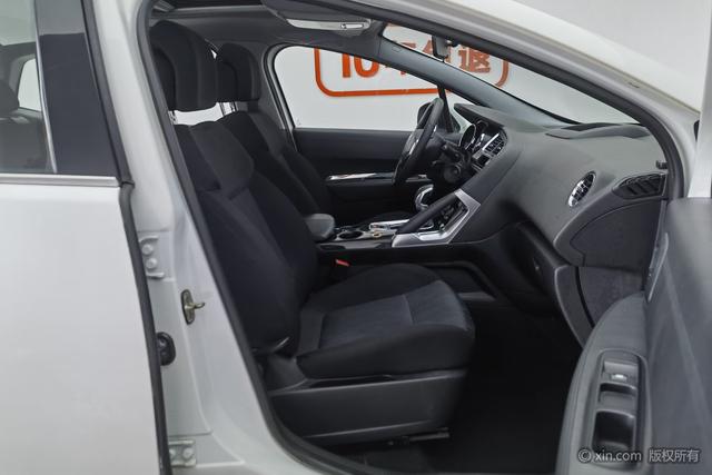 Peugeot 3008 2015 2.0 L AT — фото 19