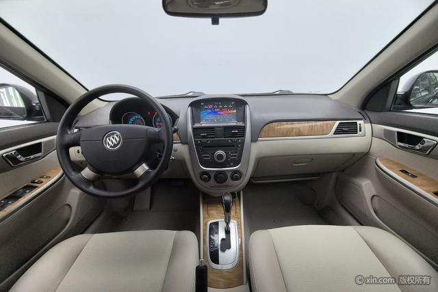 Buick Excelle 2015 1.5 L AT — фото 11