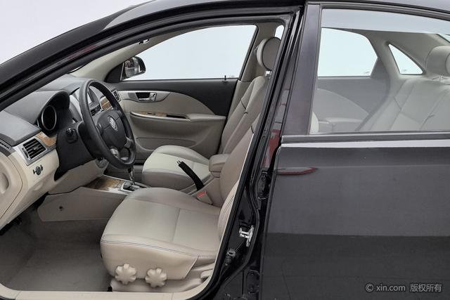 Buick Excelle 2015 1.5 L AT — фото 17