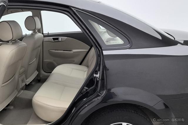Buick Excelle 2015 1.5 L AT — фото 19