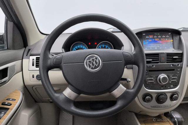 Buick Excelle 2015 1.5 L AT — фото 13