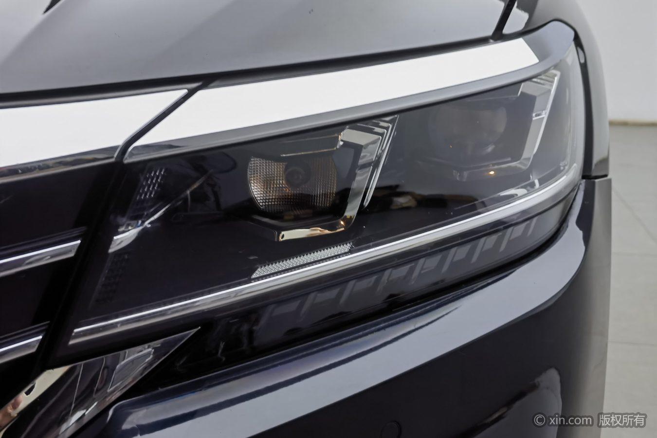 Volkswagen Passat 2020 330TSI Elite VI