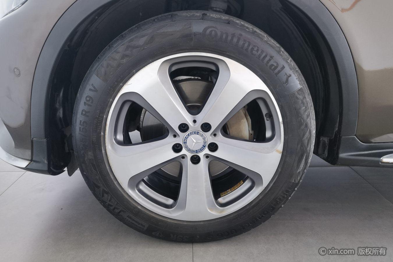 Mercedes-Benz GLC 2017 GLC 300 4MATIC